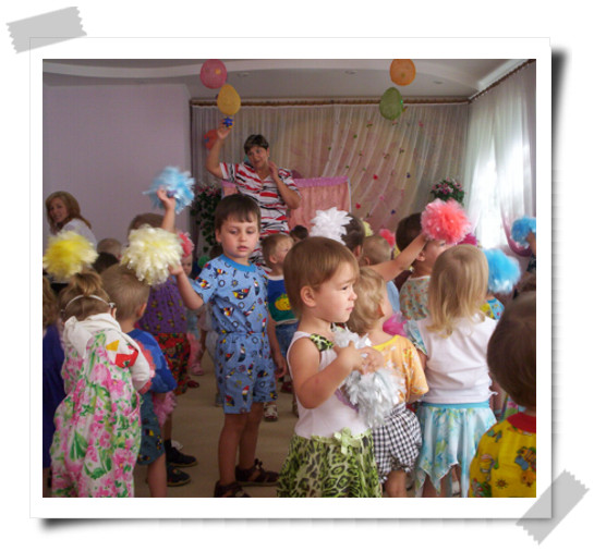 Kinderfest nach Spende im Kinderheim Tschkassy
